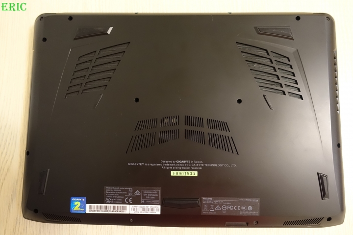 【開箱】GIGABYTE P55W V7 低調奢華的享受,輕鬆入主?