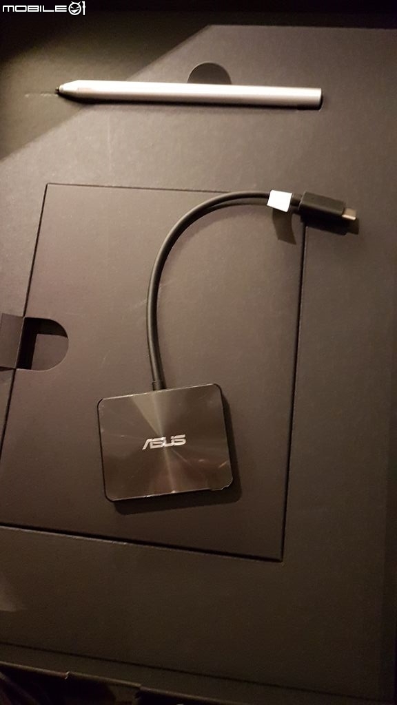 工作用機ASUS ZenBook Flip S UX370UA開箱