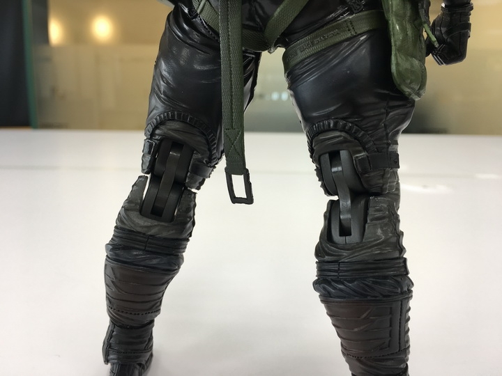 Play Arts改 Metal Gear Solid V: The Phantom Pain Venom Snake 潛行服版