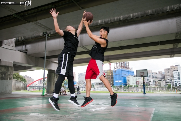 Super.Fly & Hyperdunk 2017 兩款React避震科技戰靴實戰分享
