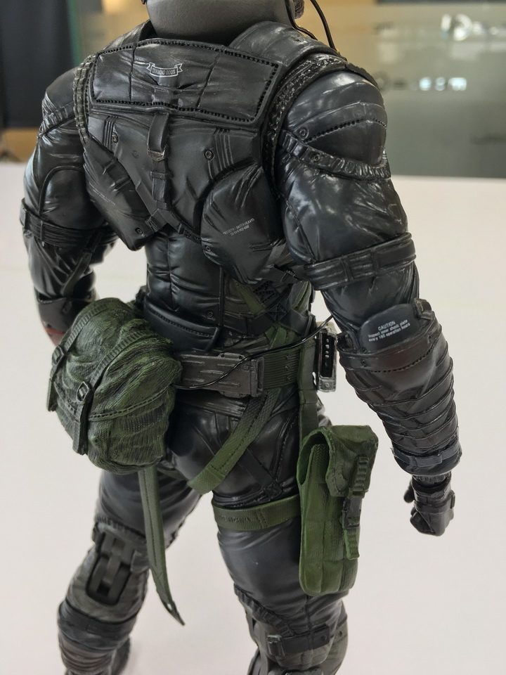 Play Arts改 Metal Gear Solid V: The Phantom Pain Venom Snake 潛行服版