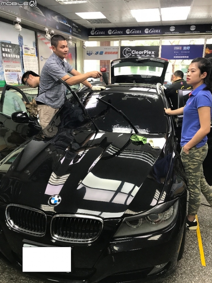 BMW 7年老車隔熱紙終於給它換新啦!
