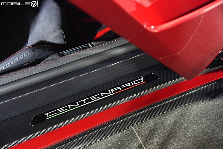【採訪】1/20超限量之姿抵台 Lamborghini Centenario億元牛王現身