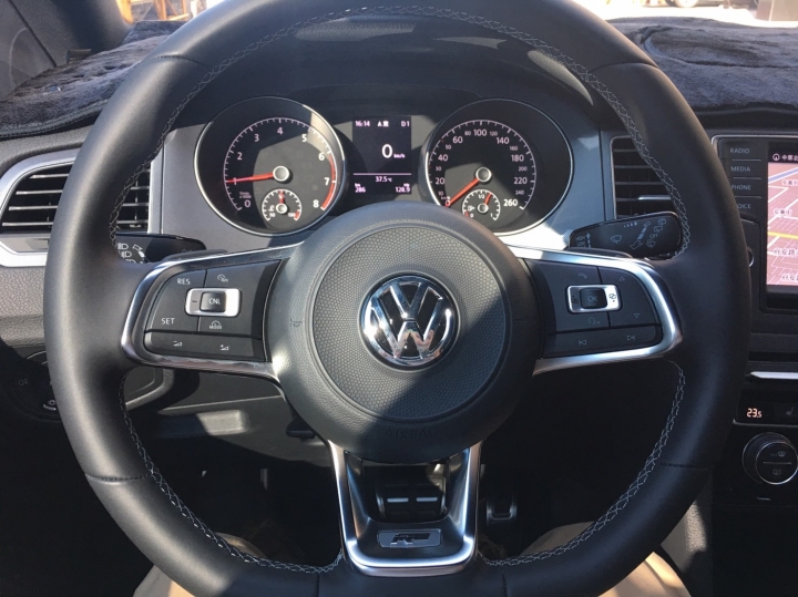 【簡易開箱】Sportsvan 280 TSI R-line