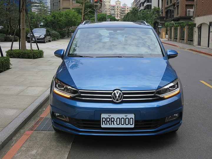 2016 Touran TDI 遲緩開箱