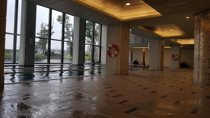 遠雄左岸跌破45,再等破40?可上車了嗎?期待人流共榮繁華左岸商圈