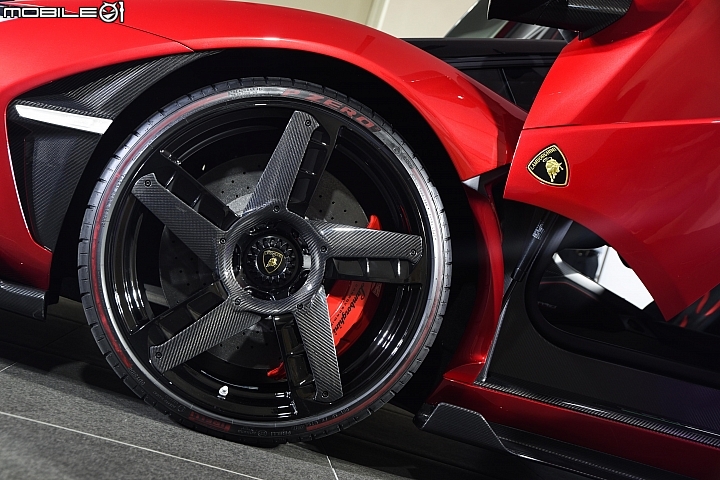 【採訪】1/20超限量之姿抵台 Lamborghini Centenario億元牛王現身