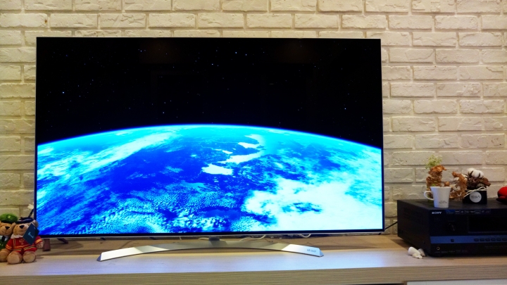 第一台高規電視-B7開箱