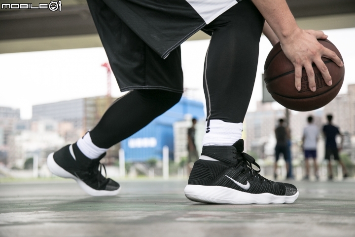 Super.Fly & Hyperdunk 2017 兩款React避震科技戰靴實戰分享