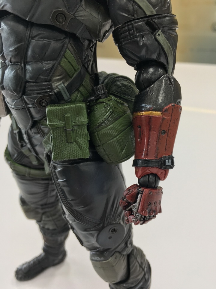 Play Arts改 Metal Gear Solid V: The Phantom Pain Venom Snake 潛行服版