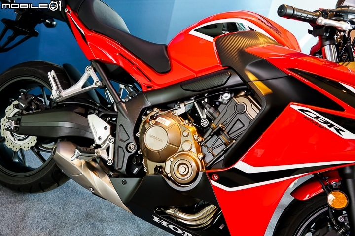 面面俱到 2017 HONDA Motorcycle CB650F & CBR650F 賽道試駕