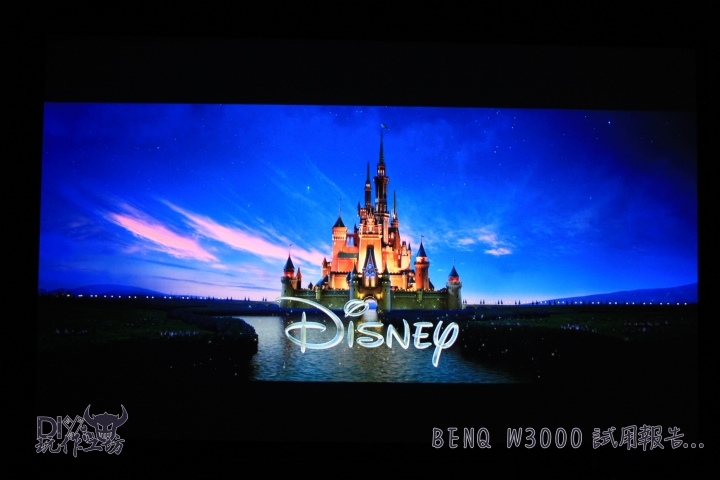BENQ W3000「戀家體驗會」 投影機試用分享