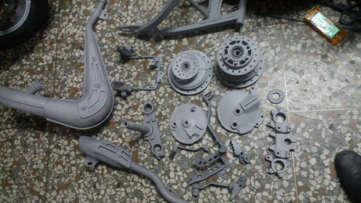 YAMAHA DT125 翻新全紀錄 (圖多文長) 8/27 更新啦!!!!