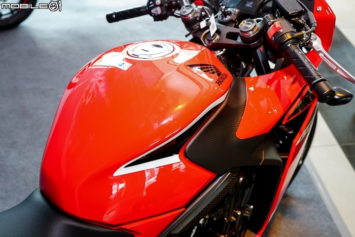 面面俱到 2017 HONDA Motorcycle CB650F & CBR650F 賽道試駕