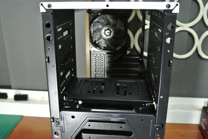 火鳥 BitFenix Nova TG 諾瓦星 玻璃透側機殼 輕開箱