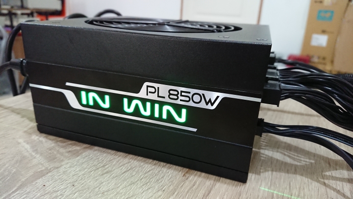 【開箱】迎廣PL850W RGB 金牌 電競電供