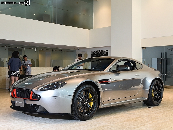 【採訪】雙雄聯名款限量登場！Aston Martin V8 Vantage S RBR Edition抵台亮相