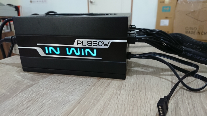 【開箱】迎廣PL850W RGB 金牌 電競電供