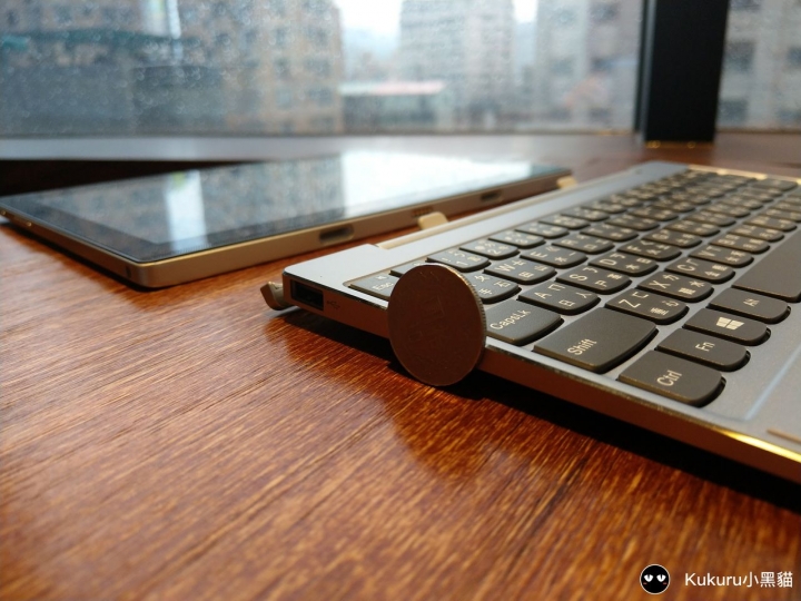 Lenovo IdeaPad MIIX 320 微開箱