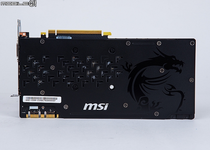 玻璃透側 銳氣畢露 微星msi InFinite A遊戲主機