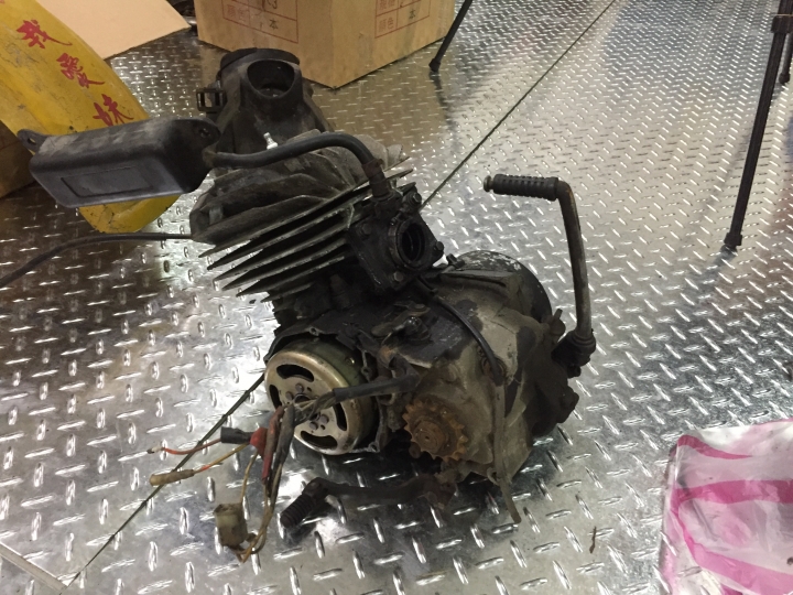 YAMAHA DT125 翻新全紀錄 (圖多文長) 8/27 更新啦!!!!