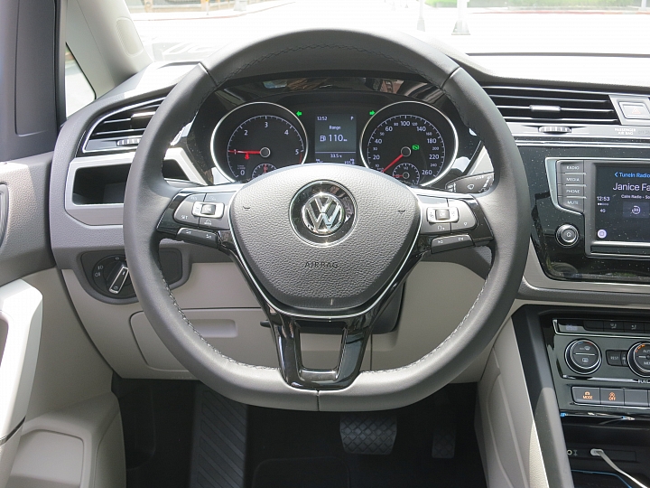 2016 Touran TDI 遲緩開箱