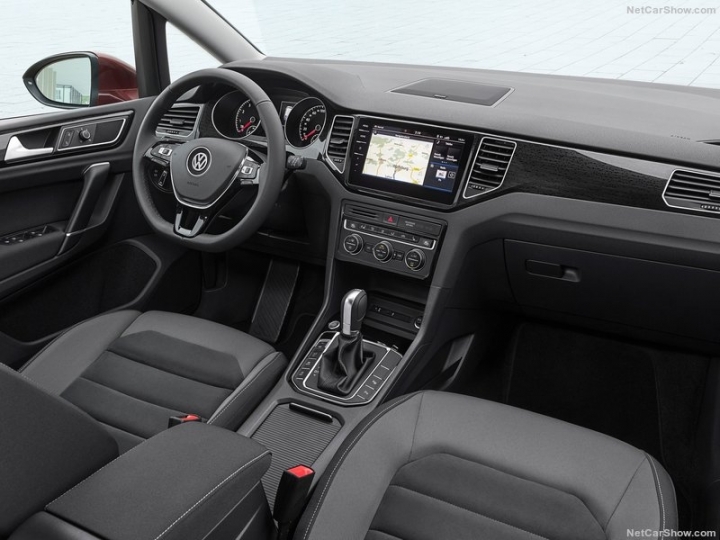 Golf Sportsvan Facelift 的資訊