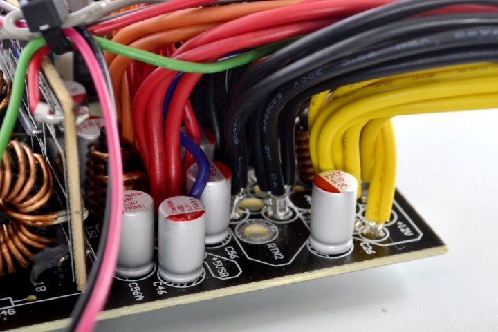 低瓦數也有DC-DC架構,全漢聖武士 HEXA85+ 350W 電源供應器 開箱拆解測試
