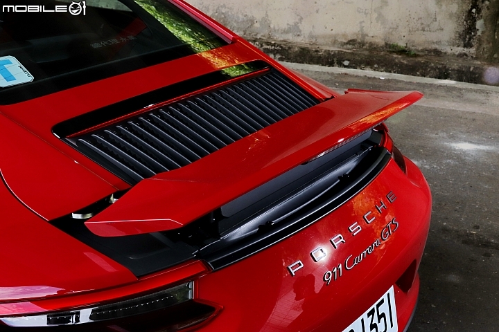 豔紅閃電! Porsche 911 Carrera GTS試駕報導