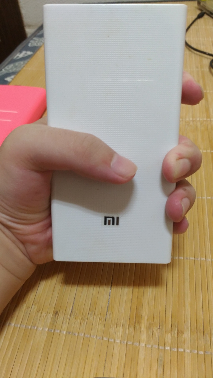 【開箱】陸版小米2萬MAH第2代行動電源