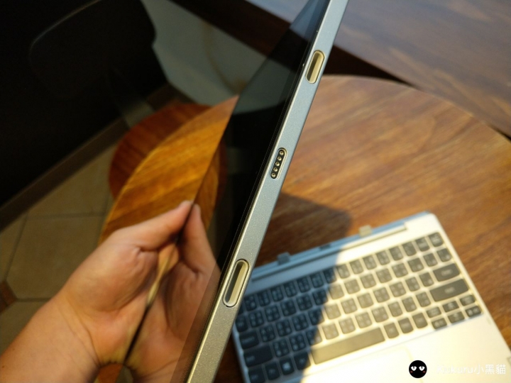 Lenovo IdeaPad MIIX 320 微開箱