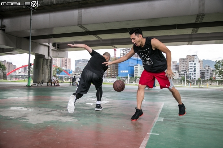 Super.Fly & Hyperdunk 2017 兩款React避震科技戰靴實戰分享