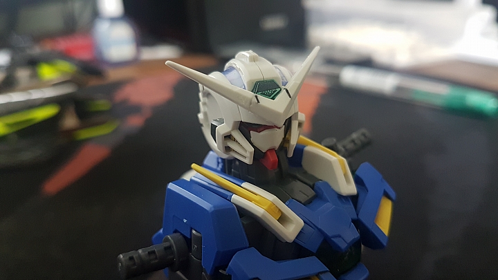 我的 MG 00 能天使 EXIA 怎麼了? 請大家入內幫我看看是否能繼續下去?