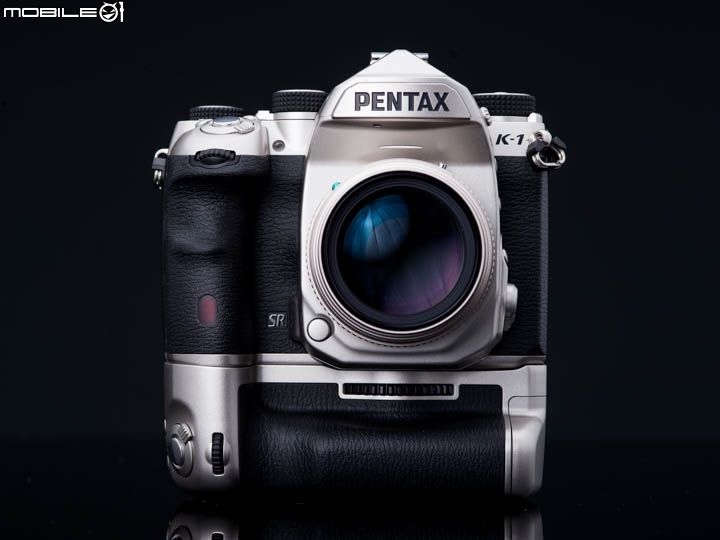 Pentax K-1 銀色紀念版開箱