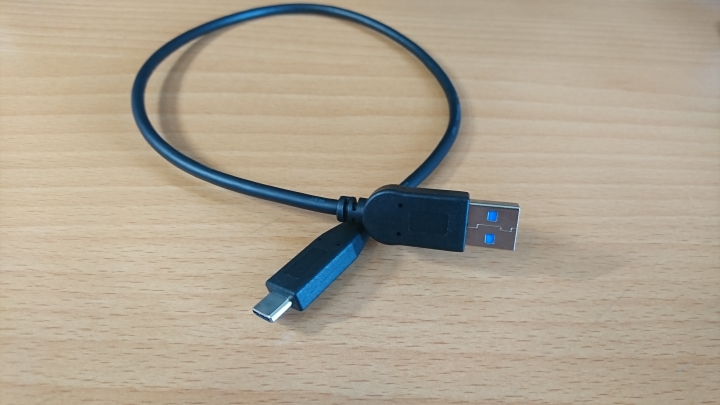 CyberSLIM S25U31 USB3.1超高速行動硬碟開箱