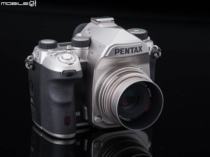 Pentax K-1 銀色紀念版開箱