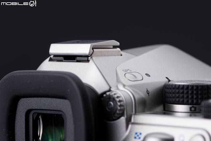 Pentax K-1 銀色紀念版開箱