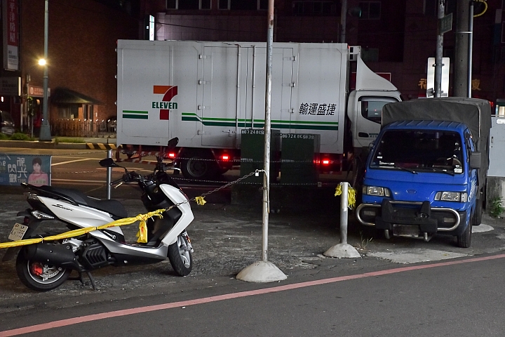 D850開箱 iso 12800簡易夜間街拍測試