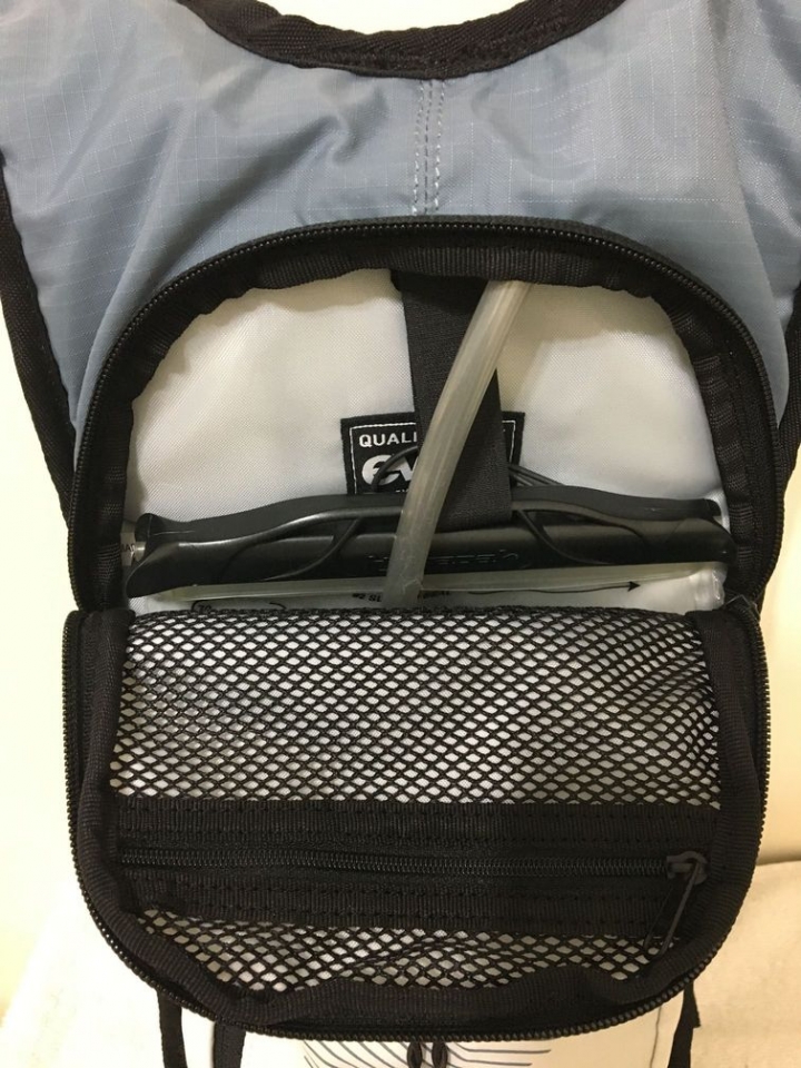 【開箱】EVOC CC 3L 輕量運動背包 For Running