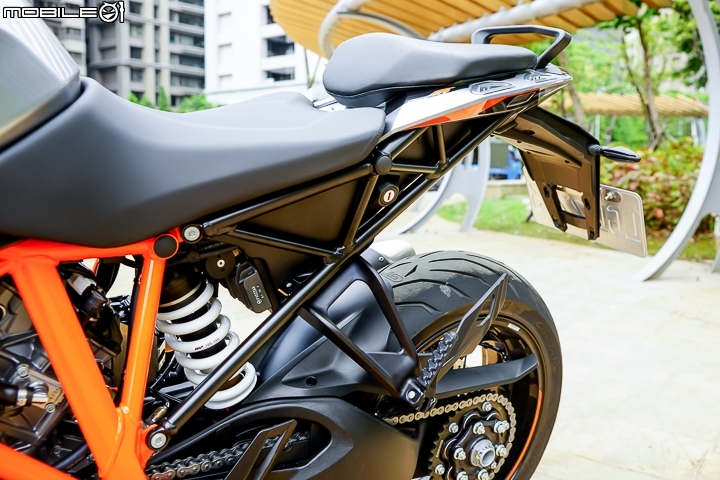 猛獸也能很紳士 KTM 1290 SuperDuke GT 試駕