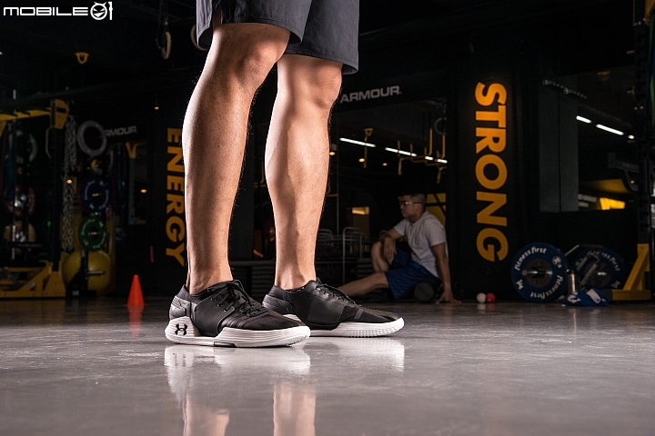 〔開箱實測〕為健身狂人打造 UNDER ARMOUR AMP 2.0實測