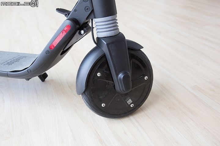 會跟隨可載物更好玩!Segway miniPLUS 體感平衡車