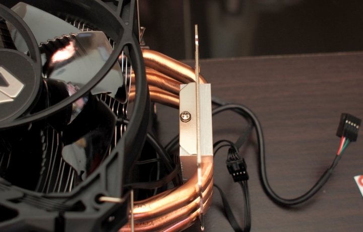 RGB 燈光加持 Gigabyte Aorus ATC700 塔型散熱器簡單小測