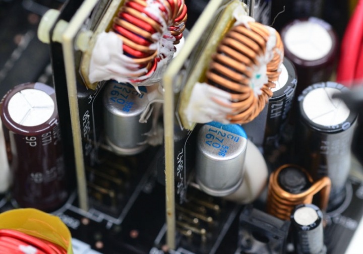 銅牌加雙DC-DC的Antec Neo ECO II 650W簡介及測試