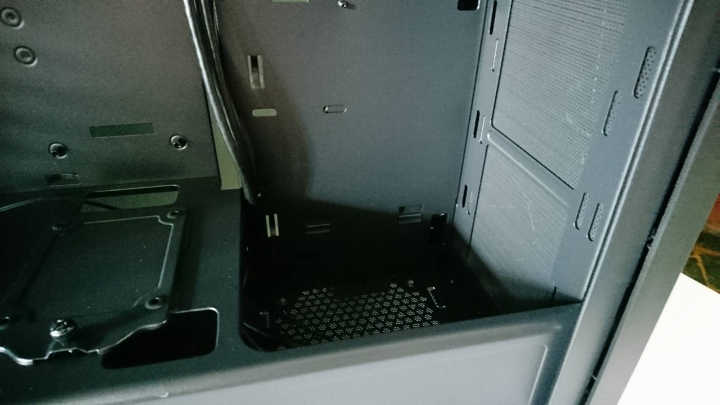 SAMGA RAY ONE 機殼開箱