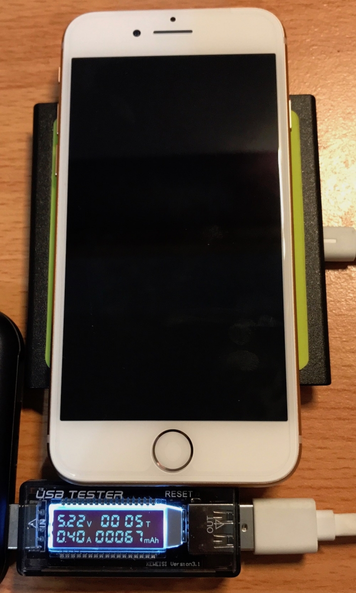 iPhone 8 無線充電與 Type-C 快充測試