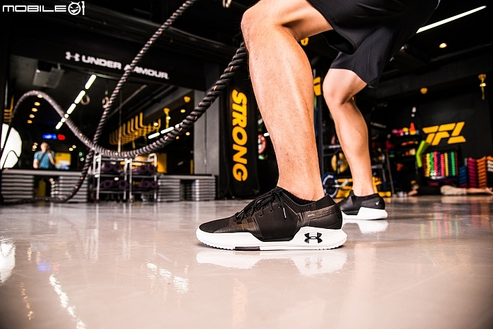 〔開箱實測〕為健身狂人打造 UNDER ARMOUR AMP 2.0實測
