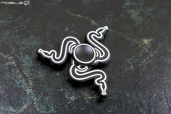【開箱】指尖轉動的雷蛇!Razer THS Spinner指尖陀螺隨手玩