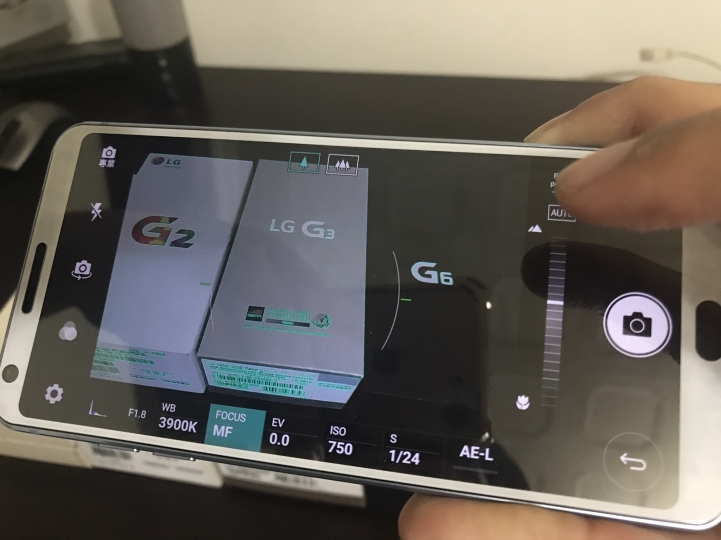 LG G6 夢幻藍使用分享 (簡單比較G G2 G3)