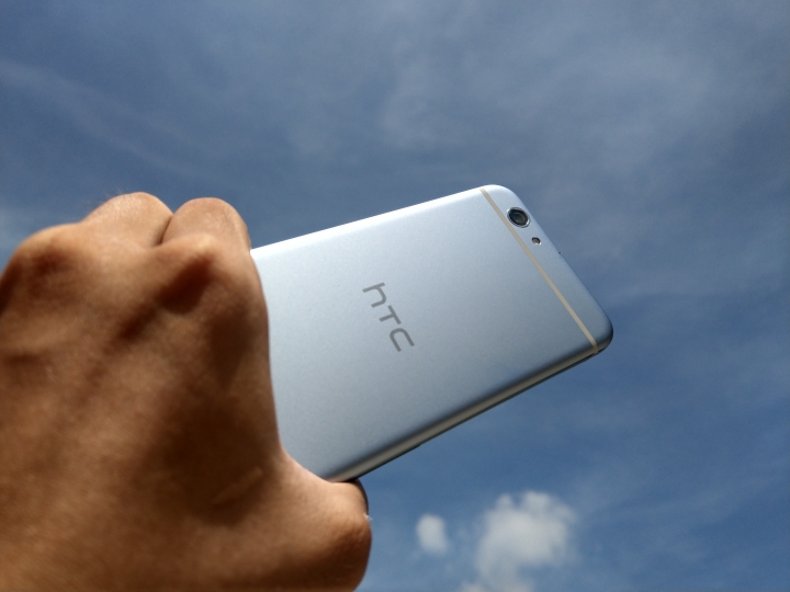 HTC One A9s:CP值還不錯的低階機